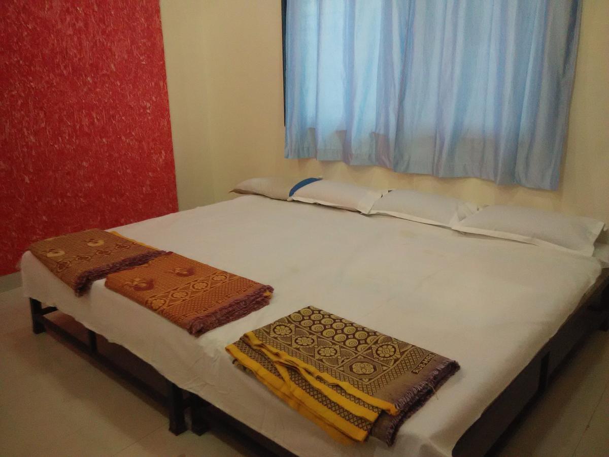 Hotel Shri Krishna Shirdi Zewnętrze zdjęcie
