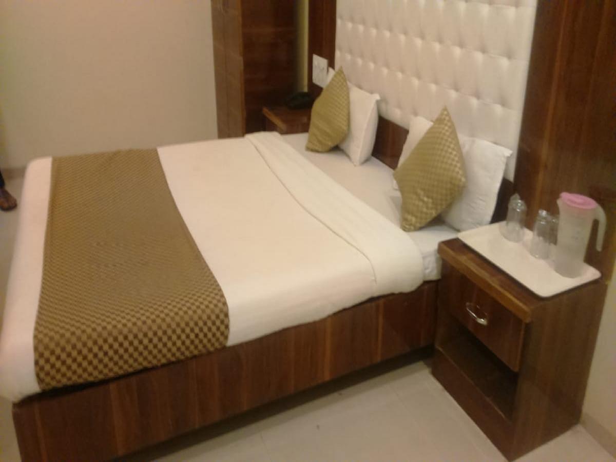 Hotel Shri Krishna Shirdi Zewnętrze zdjęcie