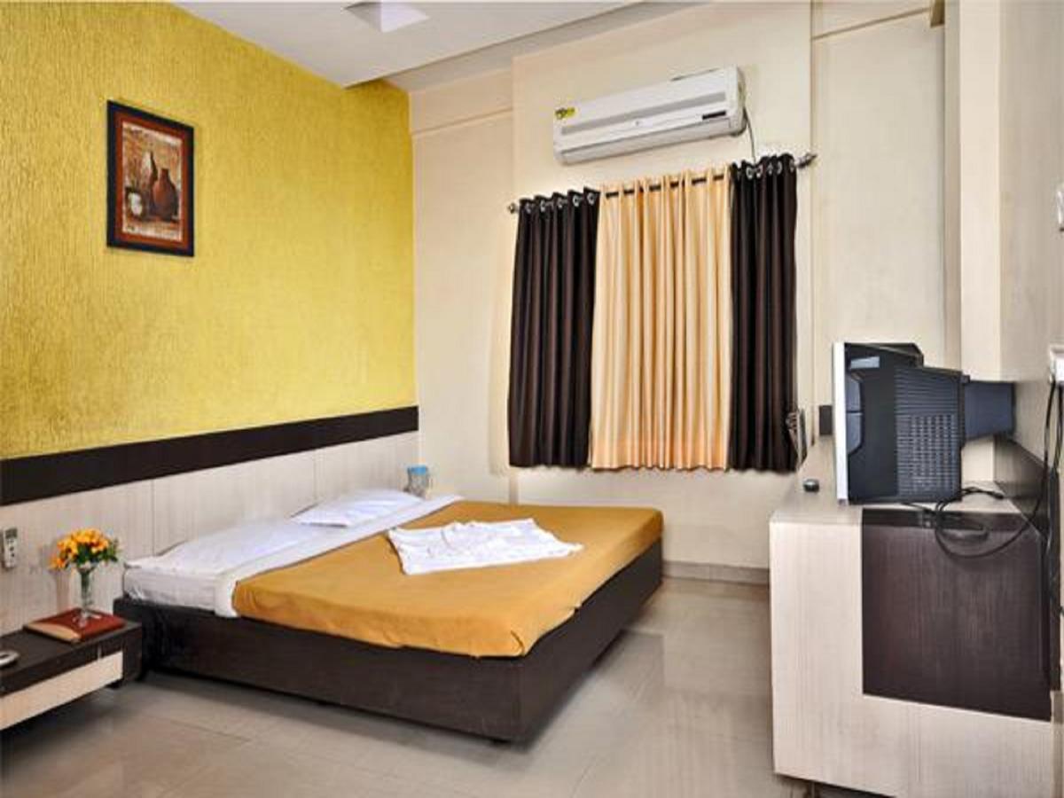 Hotel Shri Krishna Shirdi Zewnętrze zdjęcie