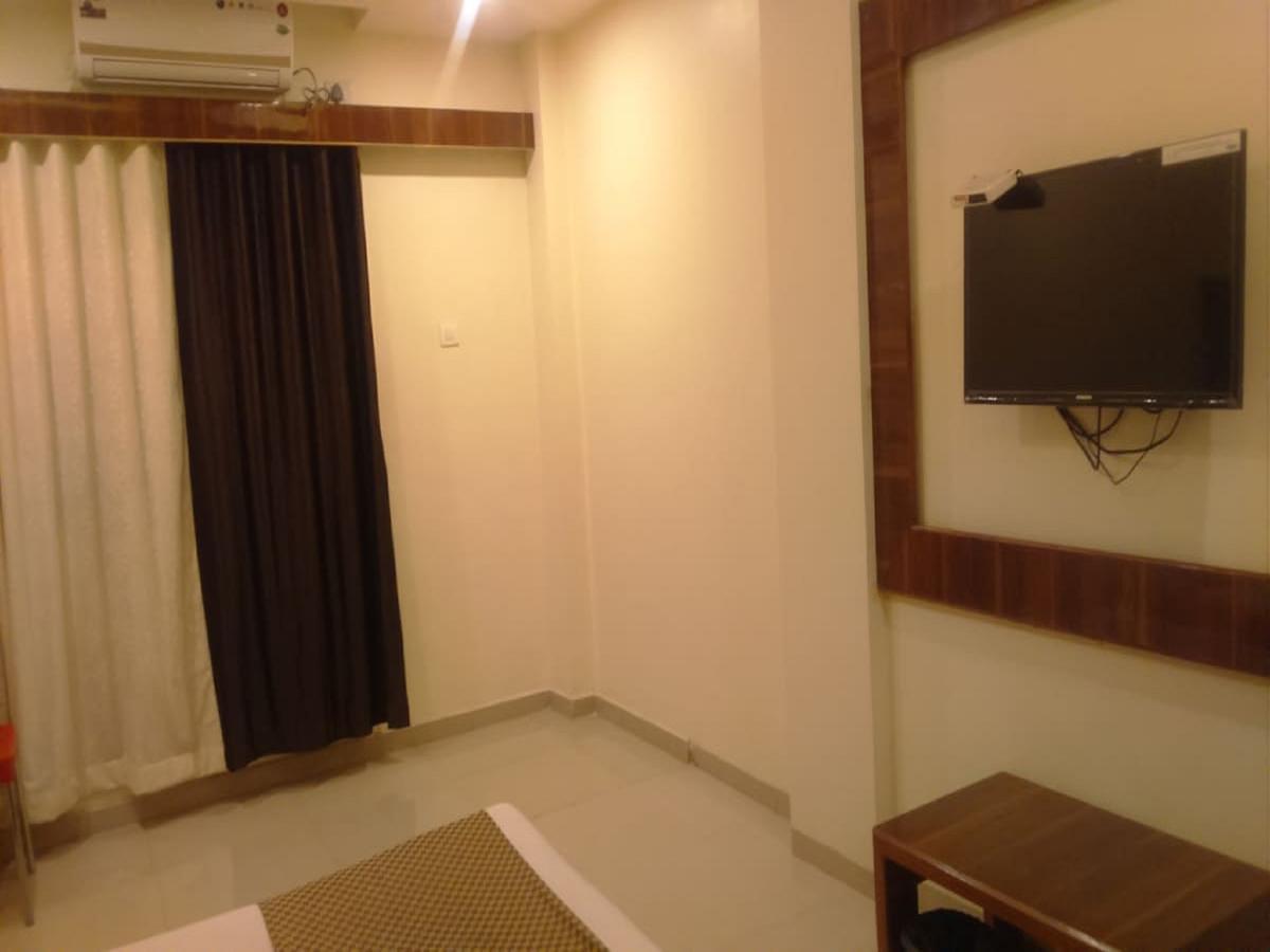 Hotel Shri Krishna Shirdi Zewnętrze zdjęcie